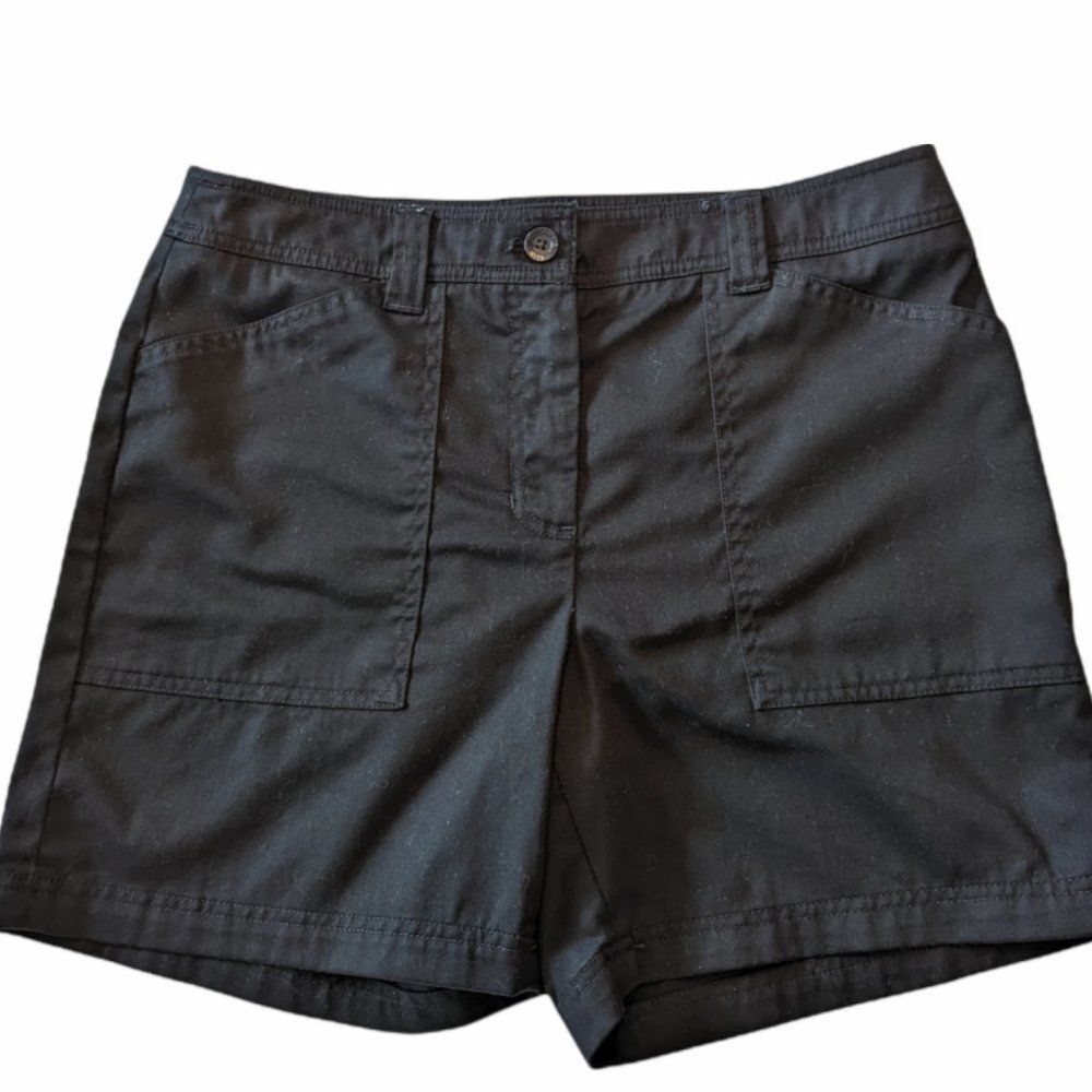 Women's Jones New York Black Flat Front Signature Stretch Shorts, Size 10